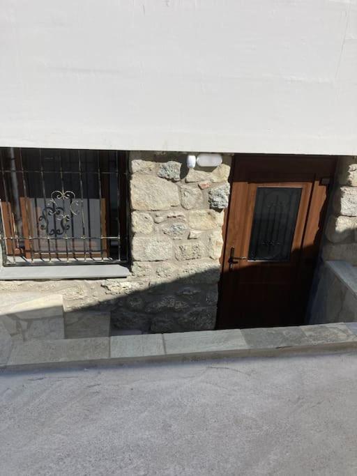 Mikraki Apartment Калампака Екстериор снимка