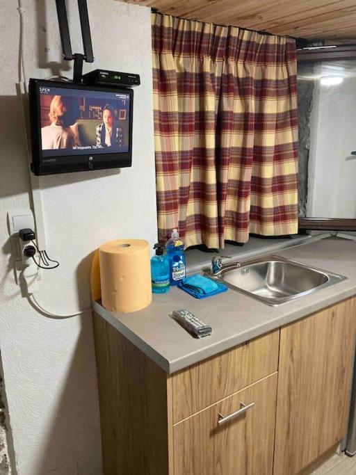 Mikraki Apartment Калампака Екстериор снимка
